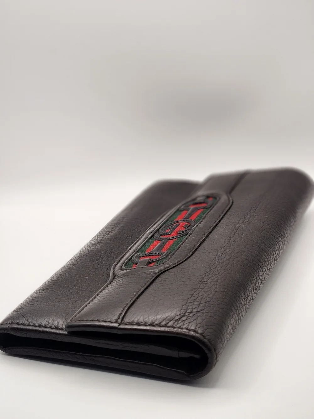 Authentic GUCCI Vintage Web Accent Leather Continental Wallet + COA + Dustbag